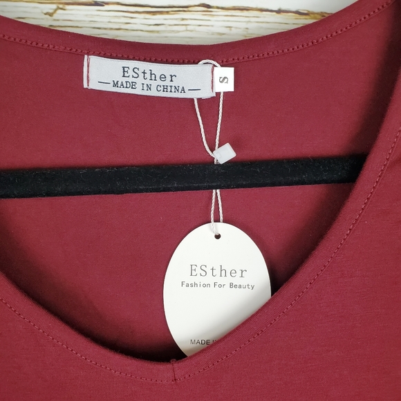 NWT Esther Cold Shoulder Top - Picture 3 of 4